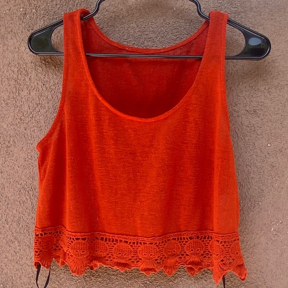 Crop top